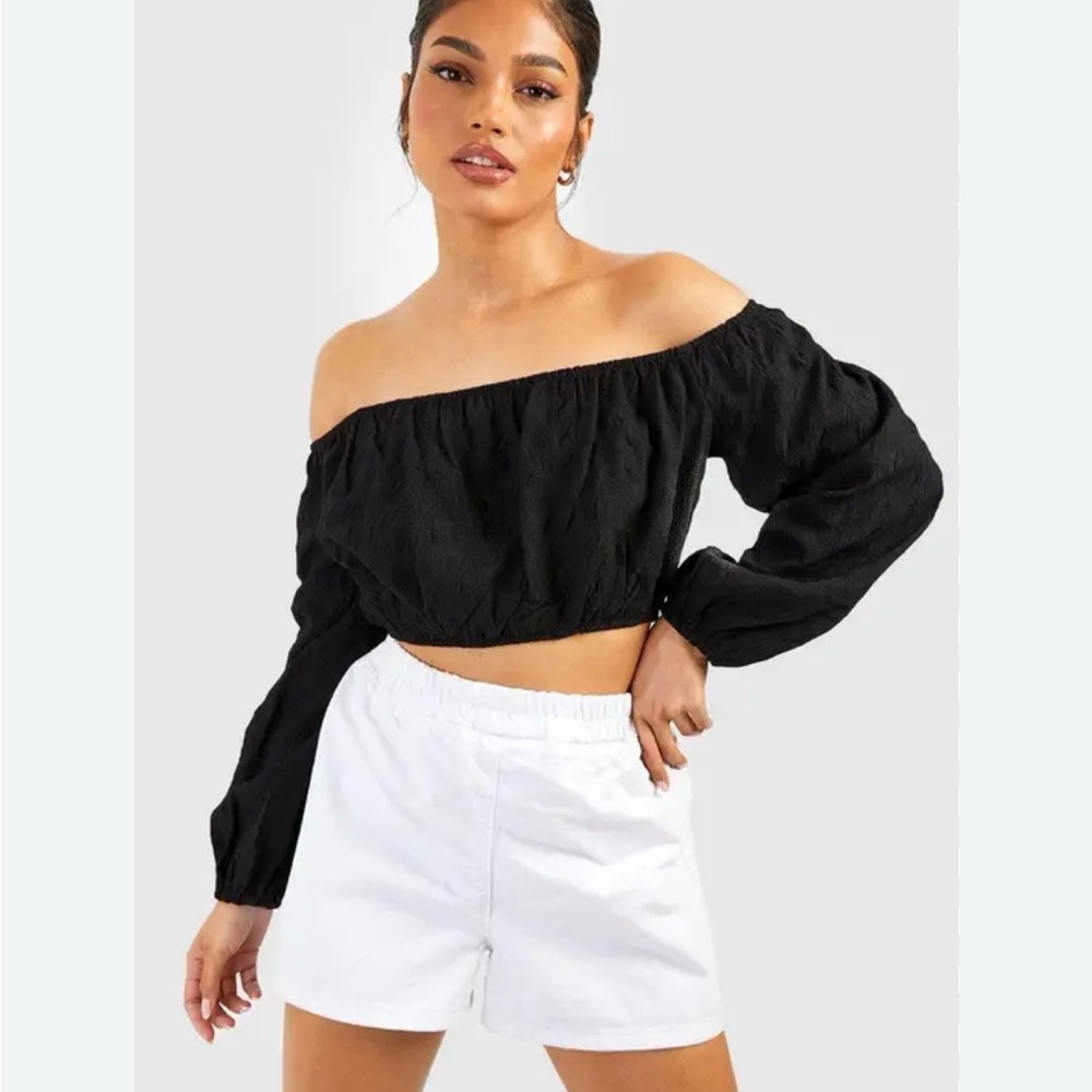 Boohoo Light Blue Cropped V-Neck Balloon Sleeve Top